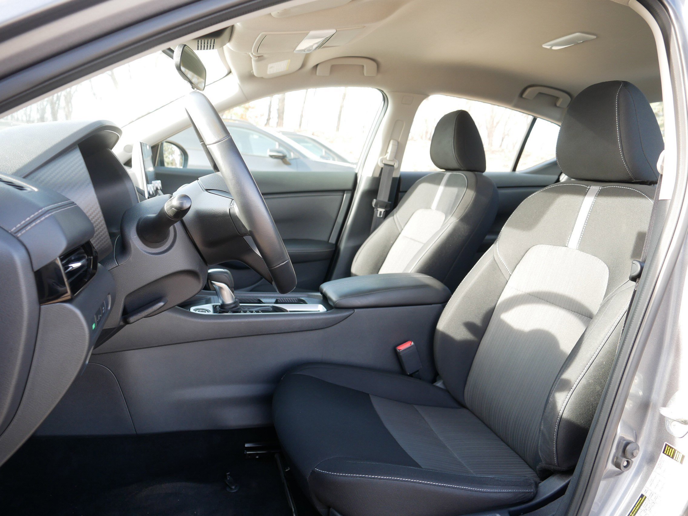 Certified 2022 Nissan Sentra SV image 33