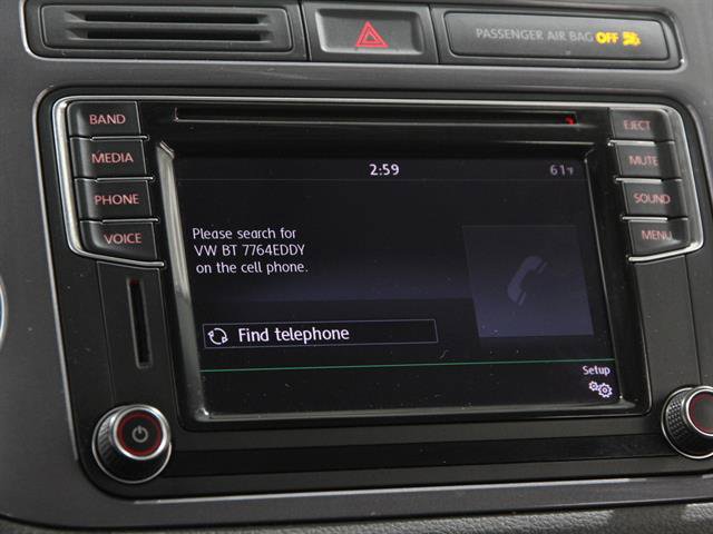 Used 2017 Volkswagen Tiguan S image 11