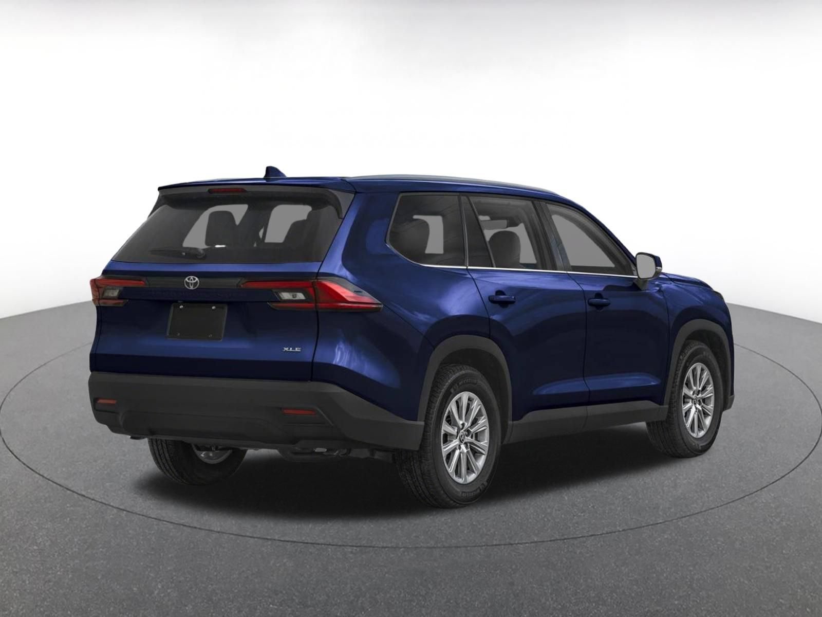 Used 2025 Toyota Grand Highlander FWD image 6