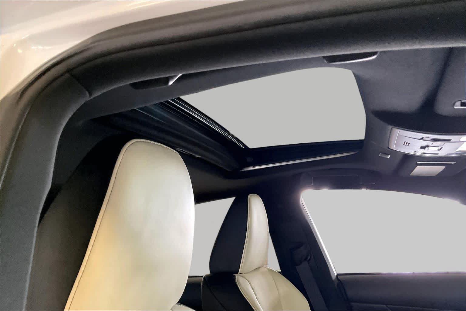 Used 2022 Lexus IS 350 F Sport w/ Accessory Package RWD image 12