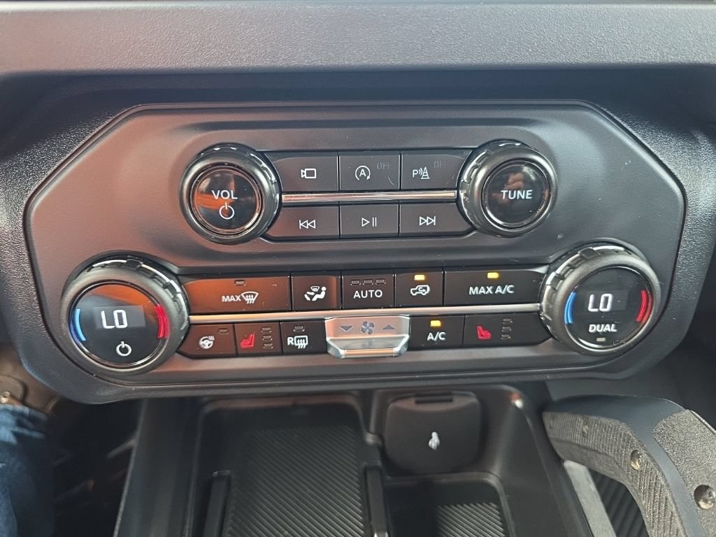 Used 2025 Ford Bronco Badlands AWD/4WD image 18