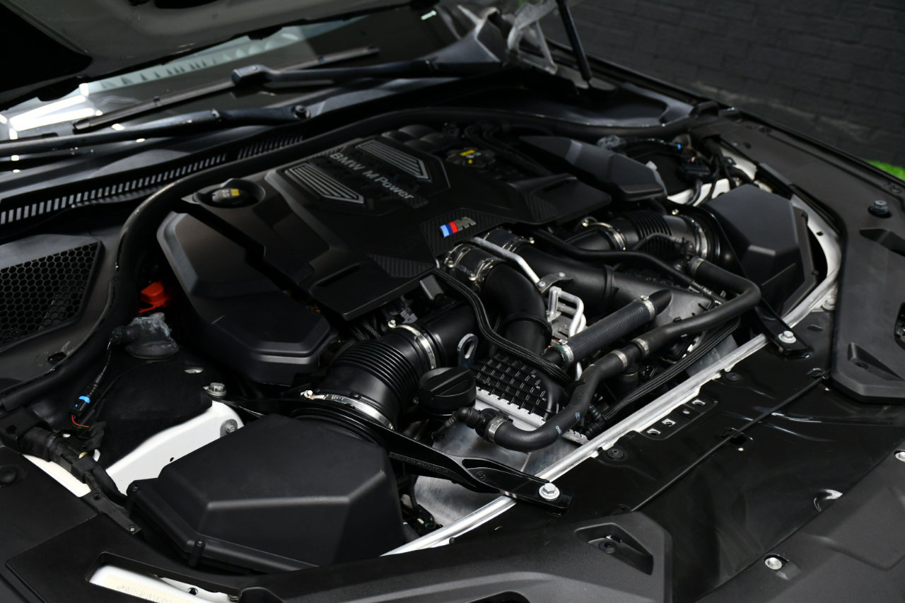 Used 2023 BMW M8 Competition w/ M Carbon Exterior Package image 17