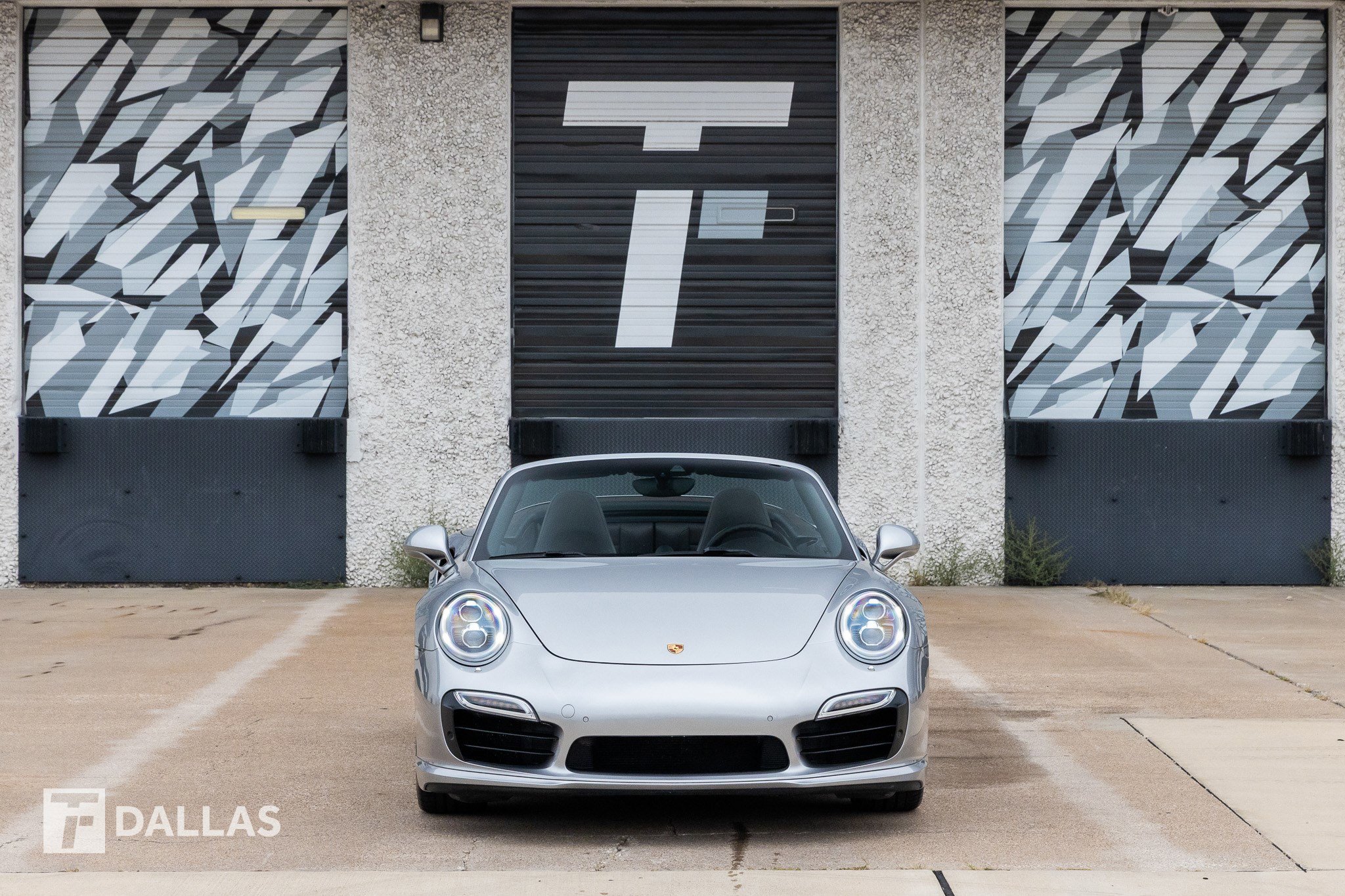 Used 2015 Porsche 911 Turbo S image 4