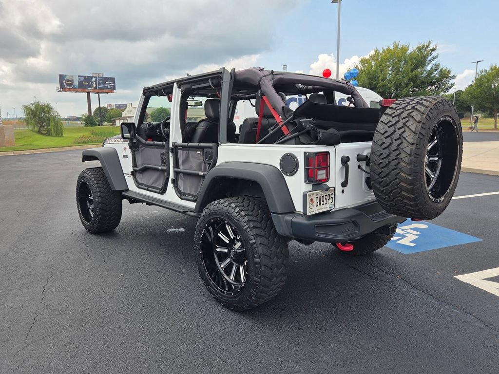 Used 2017 Jeep Wrangler Unlimited Rubicon AWD/4WD image 6
