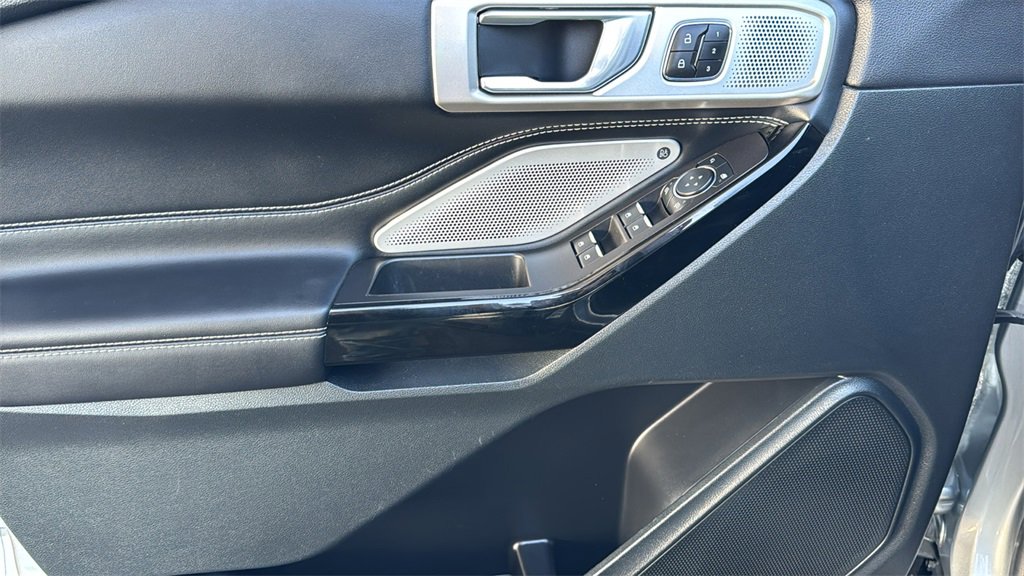 Certified 2024 Ford Explorer ST w/ Equipment Group 401A image 18