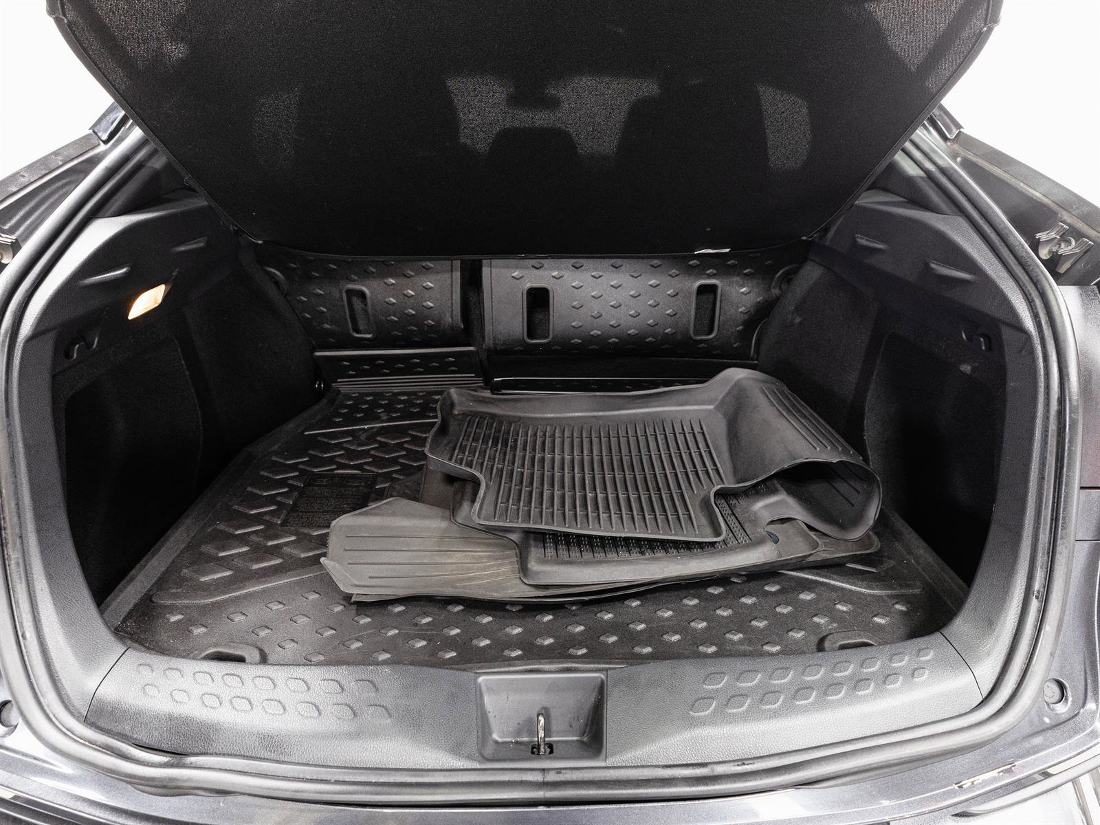 Certified 2020 Toyota C-HR XLE image 10