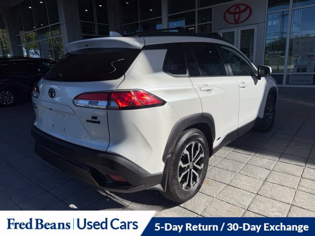 Used 2023 Toyota Corolla Cross AWD Hybrid w/ Moonroof Package image 7