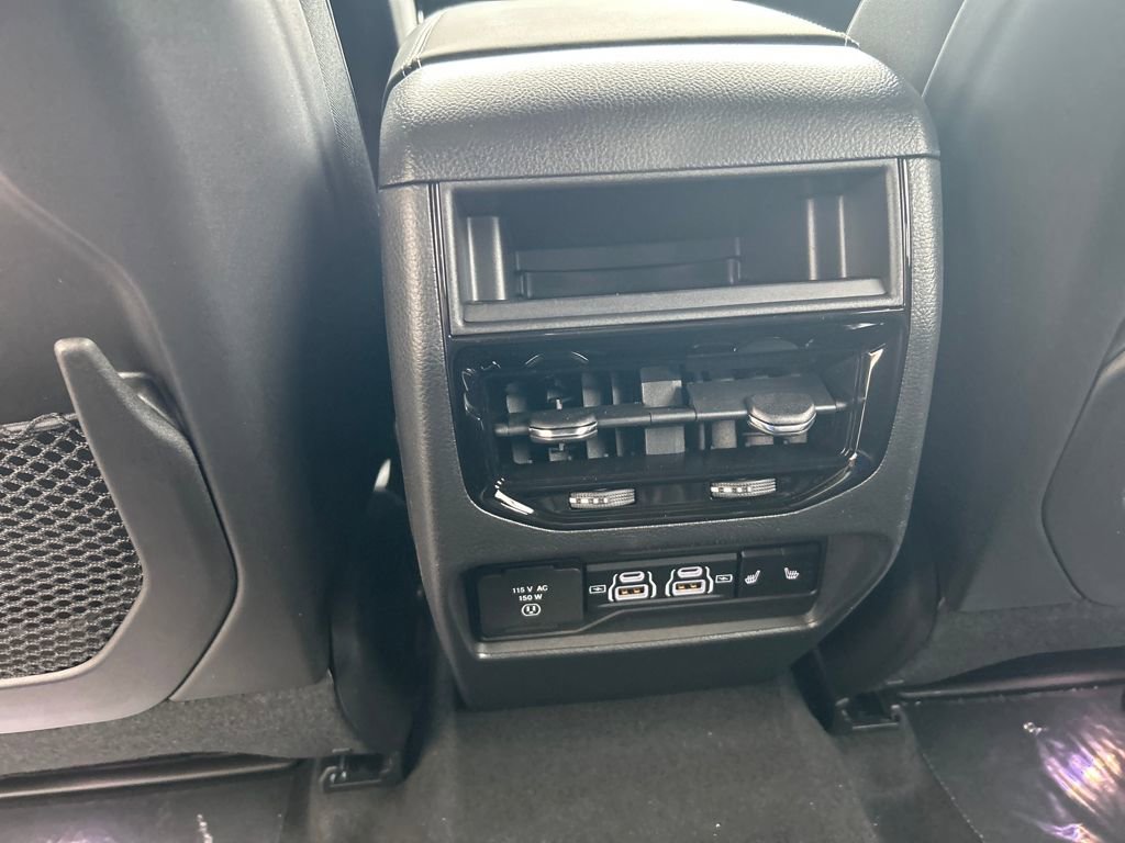 New 2025 Jeep Grand Cherokee Overland w/ Adv Protech Group III image 24