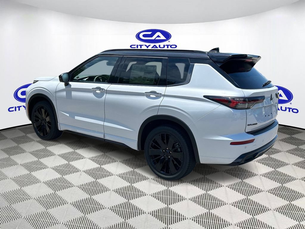 New 2026 Mitsubishi Outlander SEL Black Edition FWD image 5