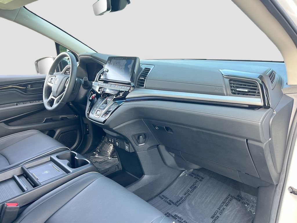 Used 2025 Honda Odyssey Touring image 32