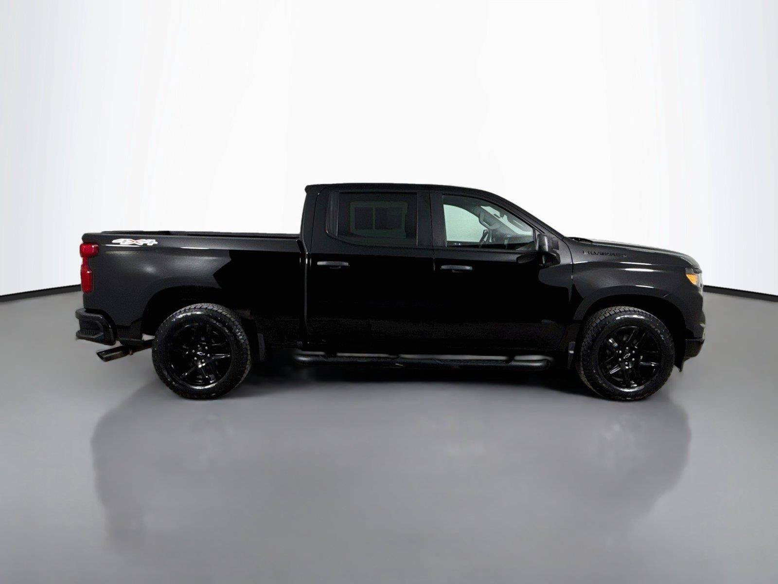 Used 2023 Chevrolet Silverado 1500 Custom w/ Rally Edition AWD/4WD image 13
