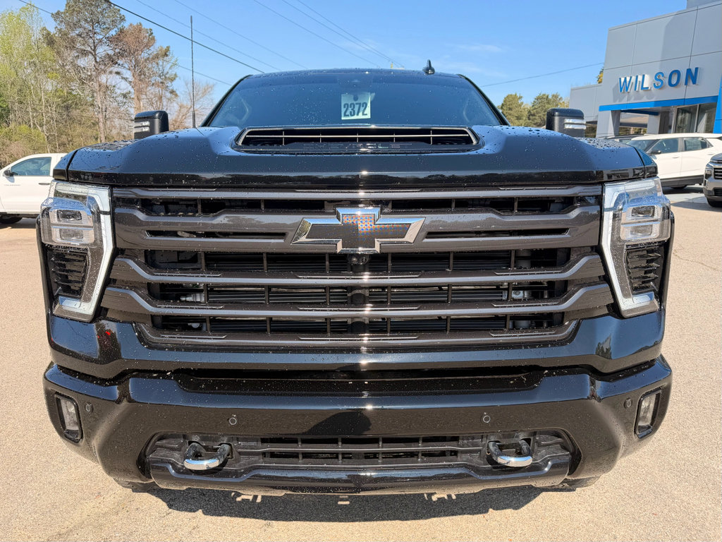 Used 2026 Chevrolet Silverado 2500 High Country w/ Midnight Edition AWD/4WD image 2