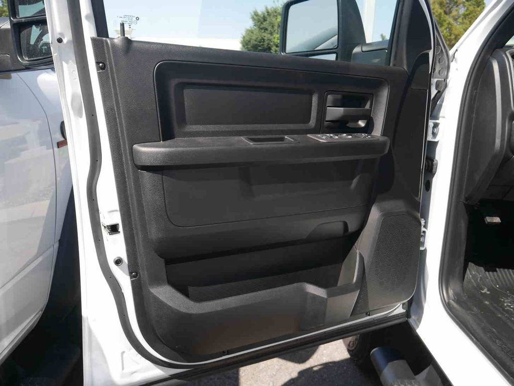 New 2026 RAM 3500 Tradesman AWD/4WD image 19