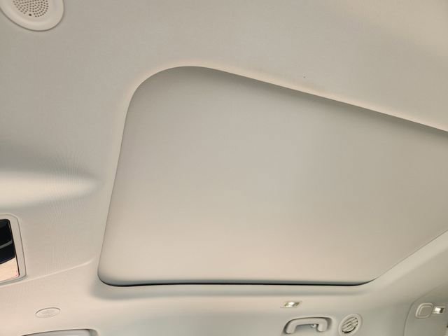 Used 2026 Land Rover Defender 130 S image 18