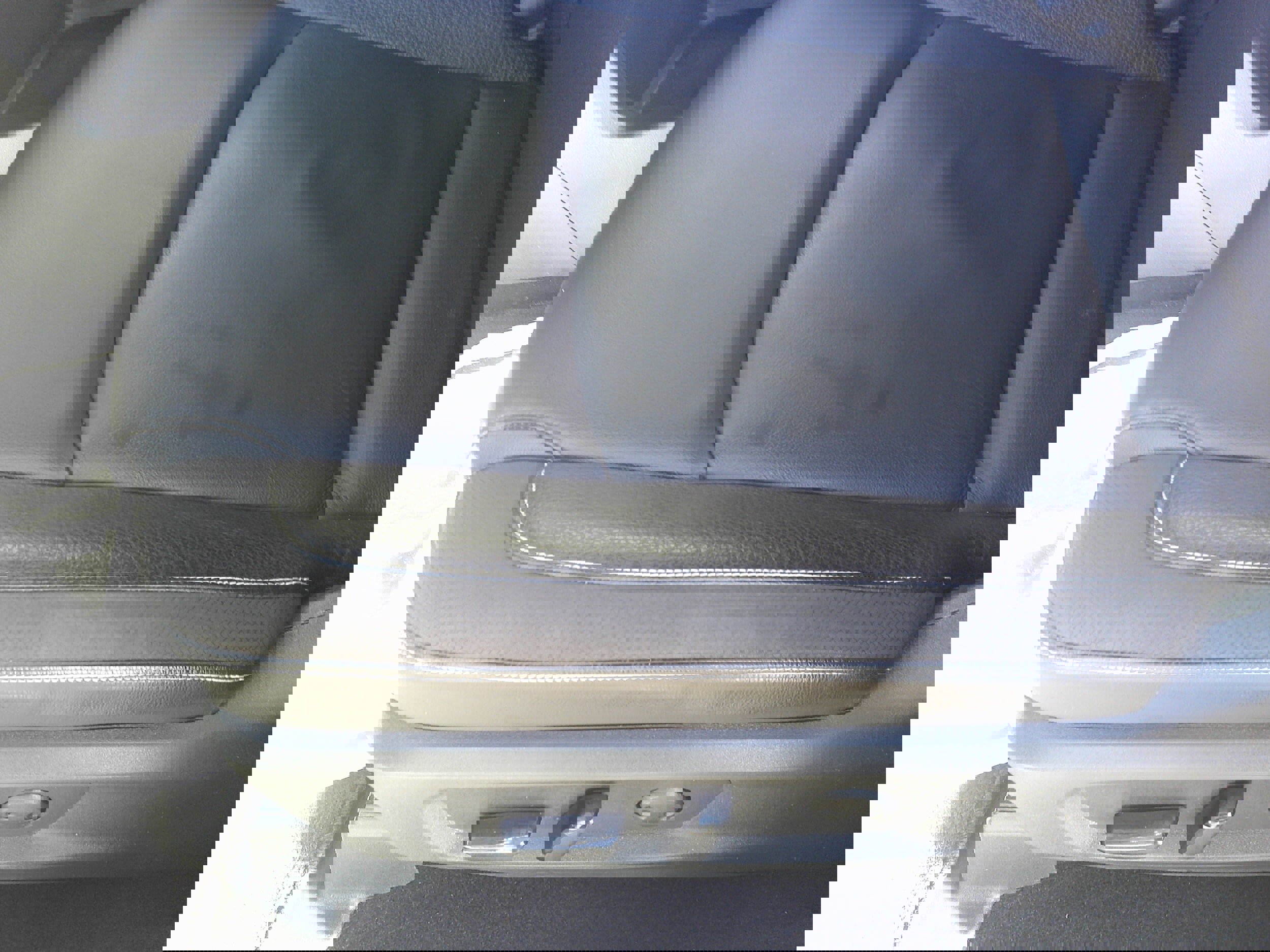 Used 2023 Nissan Pathfinder SL w/ SL Premium Package image 19