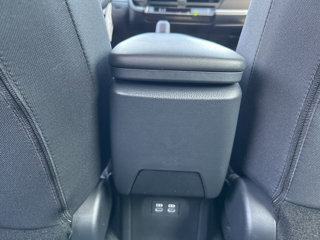 New 2026 Toyota Prius LE image 10