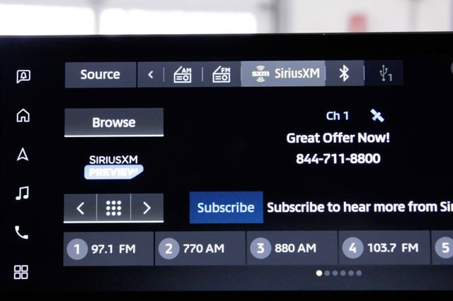 Used 2025 Mitsubishi Outlander SEL image 38