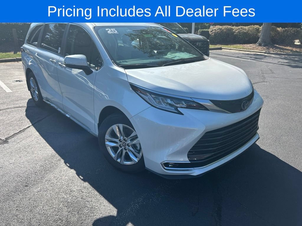 New 2025 Toyota Sienna Limited FWD image 1