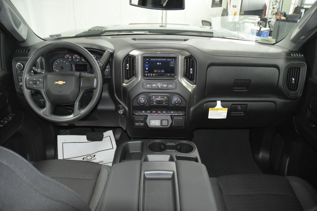 New 2026 Chevrolet Silverado 2500 Custom w/ Custom Value Package AWD/4WD image 33