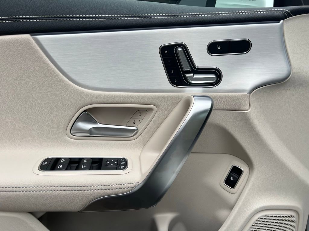 Certified 2026 Mercedes-Benz CLA 250 4MATIC image 11
