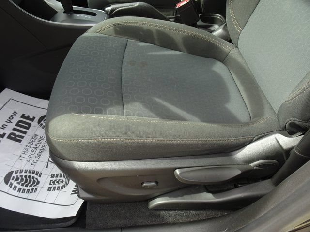 Used 2020 Chevrolet Trax LS w/ Tint and Cruise Package FWD image 9