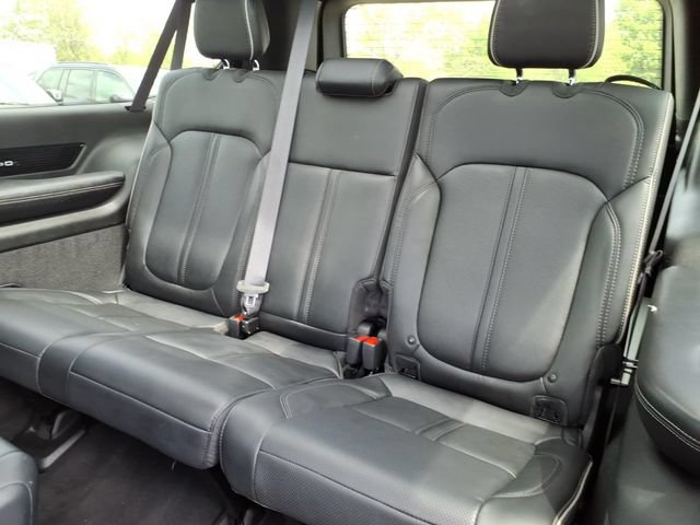 Used 2023 Jeep Grand Wagoneer L Series II AWD/4WD image 15