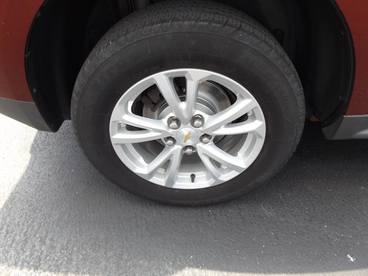 Used 2017 Chevrolet Equinox LT w/ Convenience Package image 31