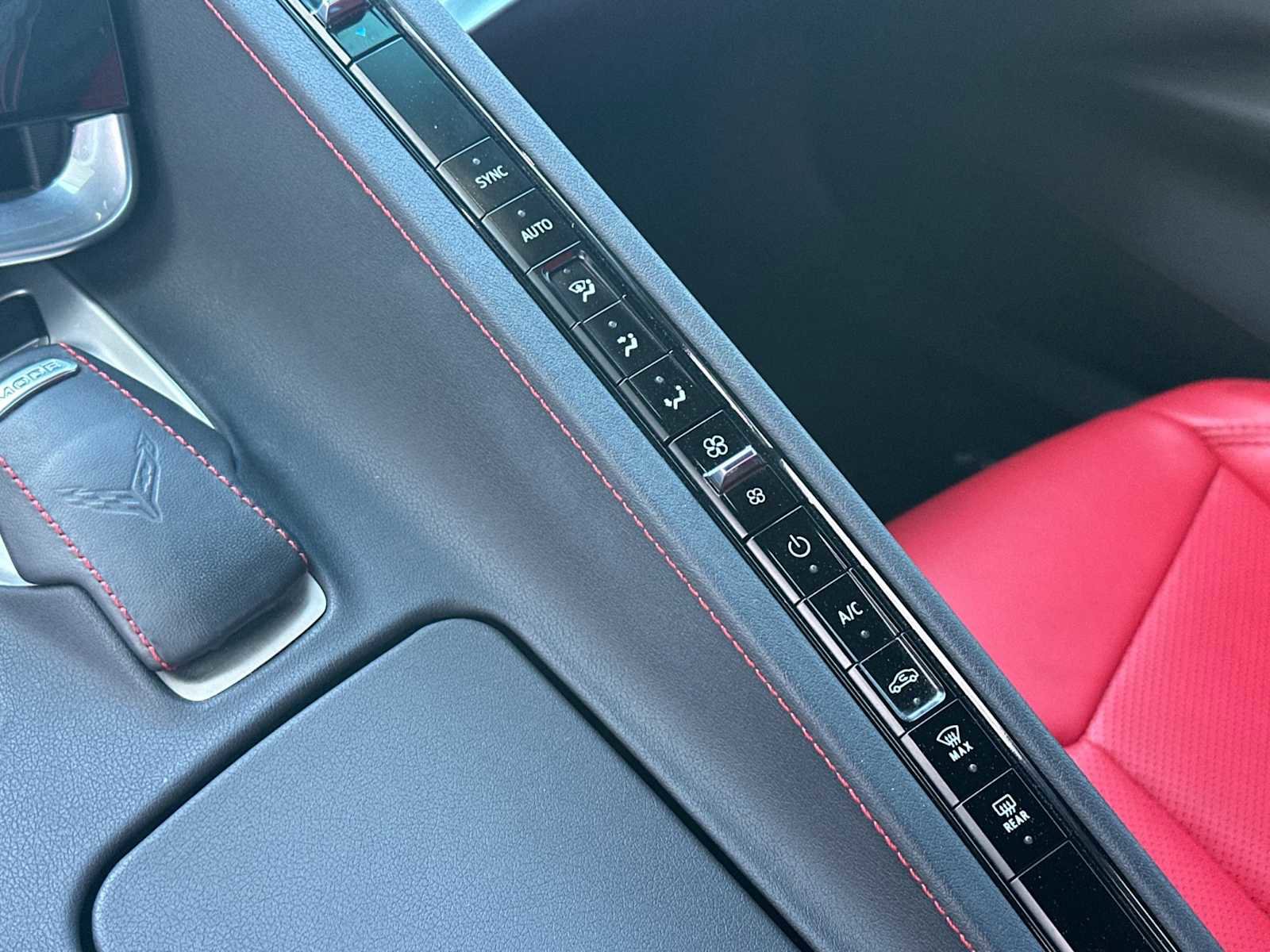 Used 2024 Chevrolet Corvette Z06 image 18