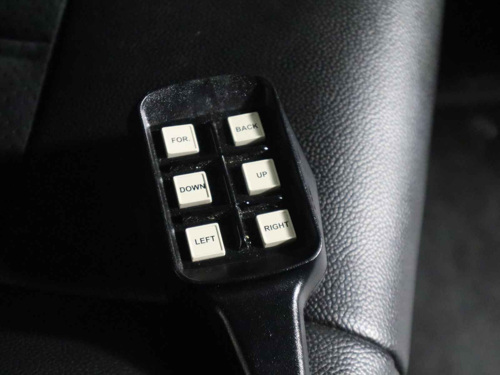 Used 2017 Dodge Grand Caravan SXT w/ Rear Park Assist Package image 15