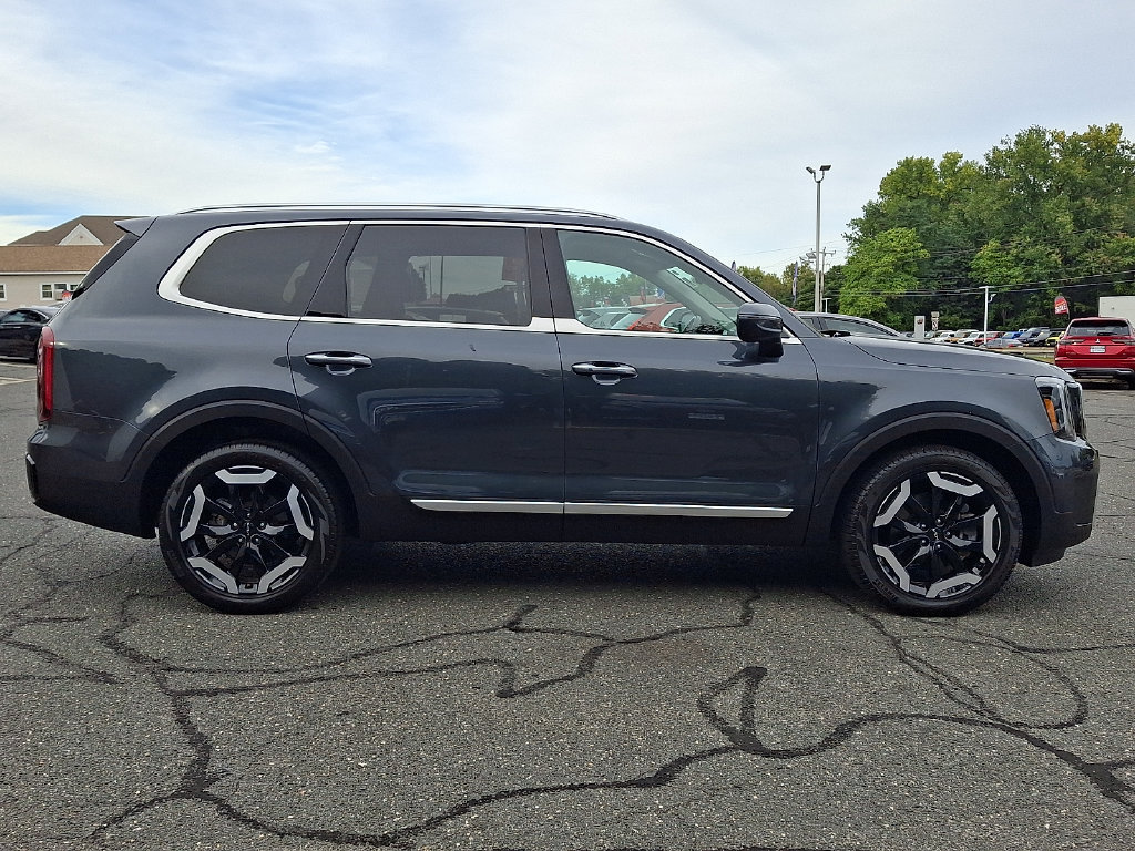 Used 2023 Kia Telluride S AWD/4WD image 7