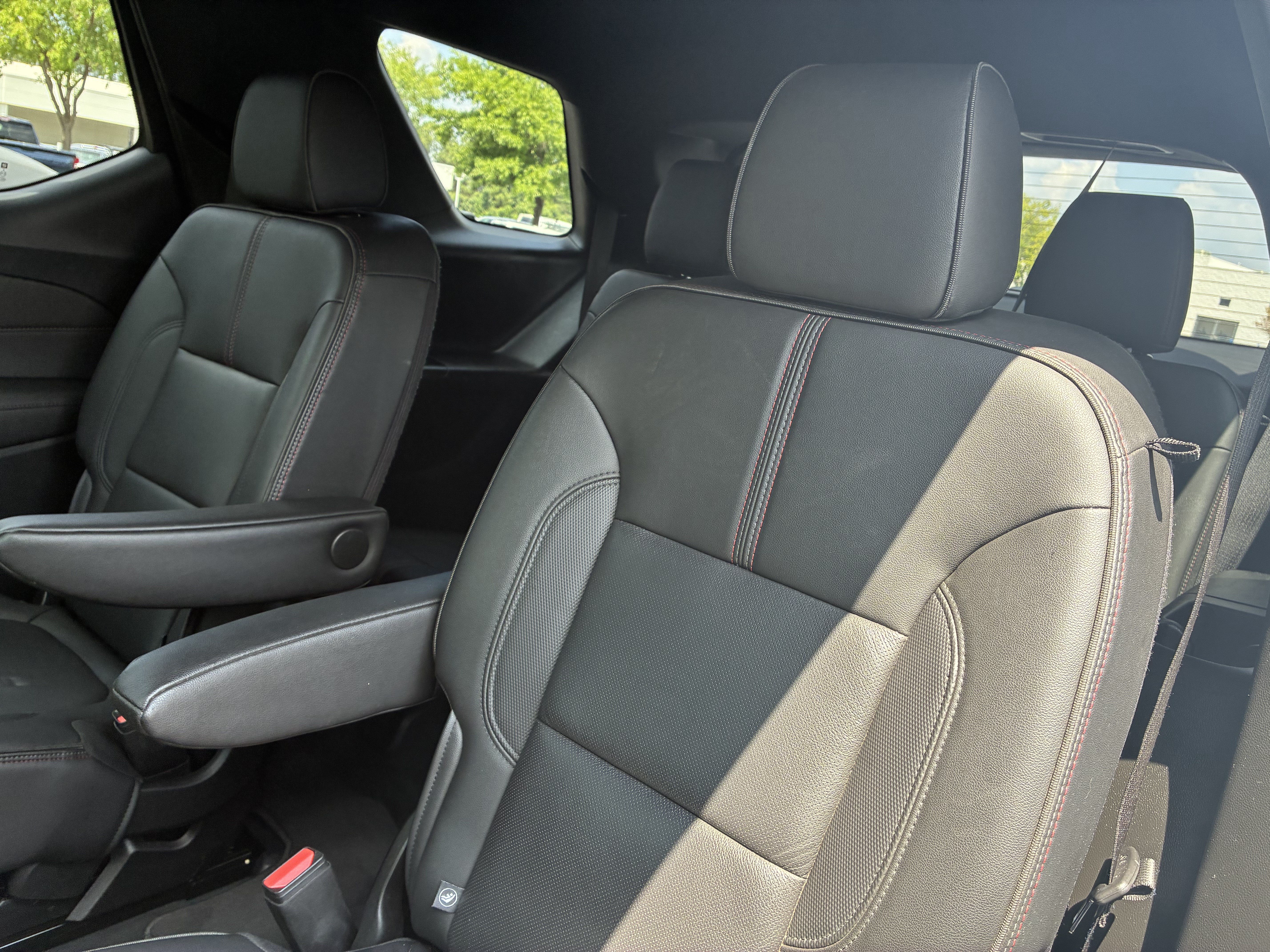 Used 2022 Chevrolet Traverse RS AWD/4WD image 14