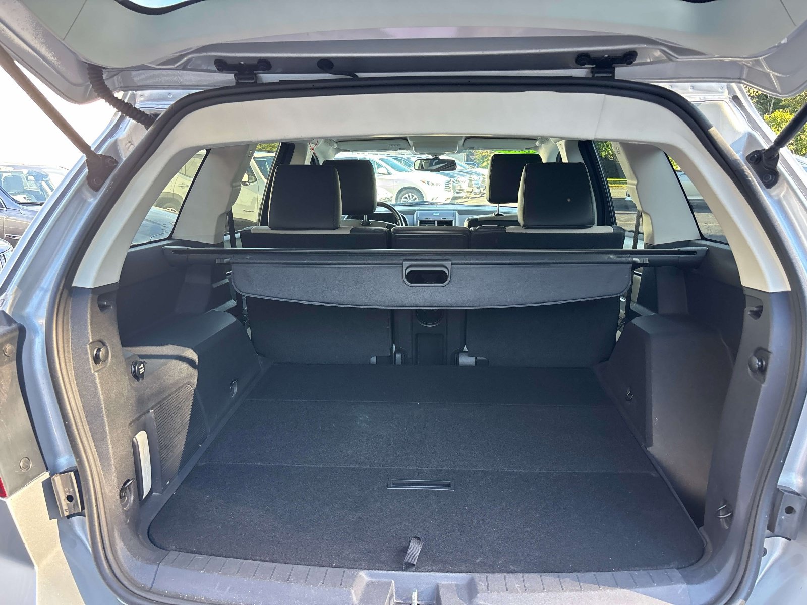 Used 2009 Dodge Journey R/T w/ Rear Seat Video Group FWD image 16