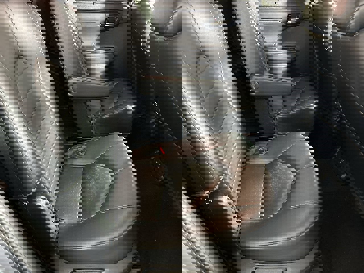 Used 2023 Toyota Highlander XLE image 25