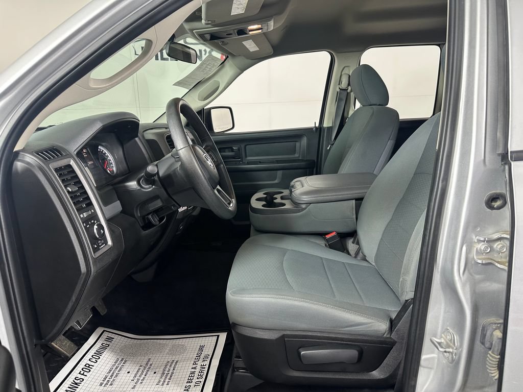 Used 2019 RAM 1500 ST w/ SXT Plus Group AWD/4WD image 13