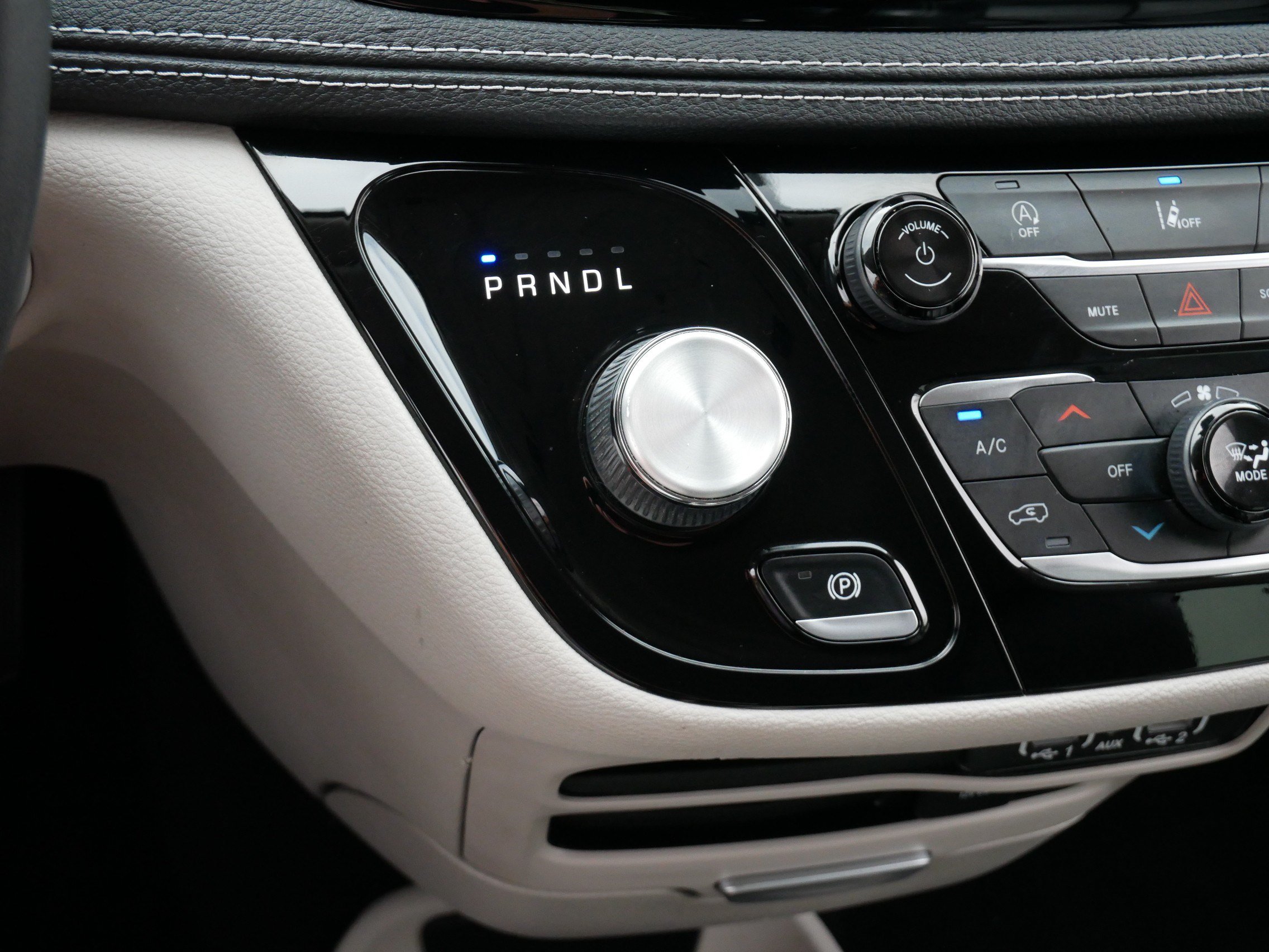 Used 2022 Chrysler Pacifica Touring-L FWD image 24