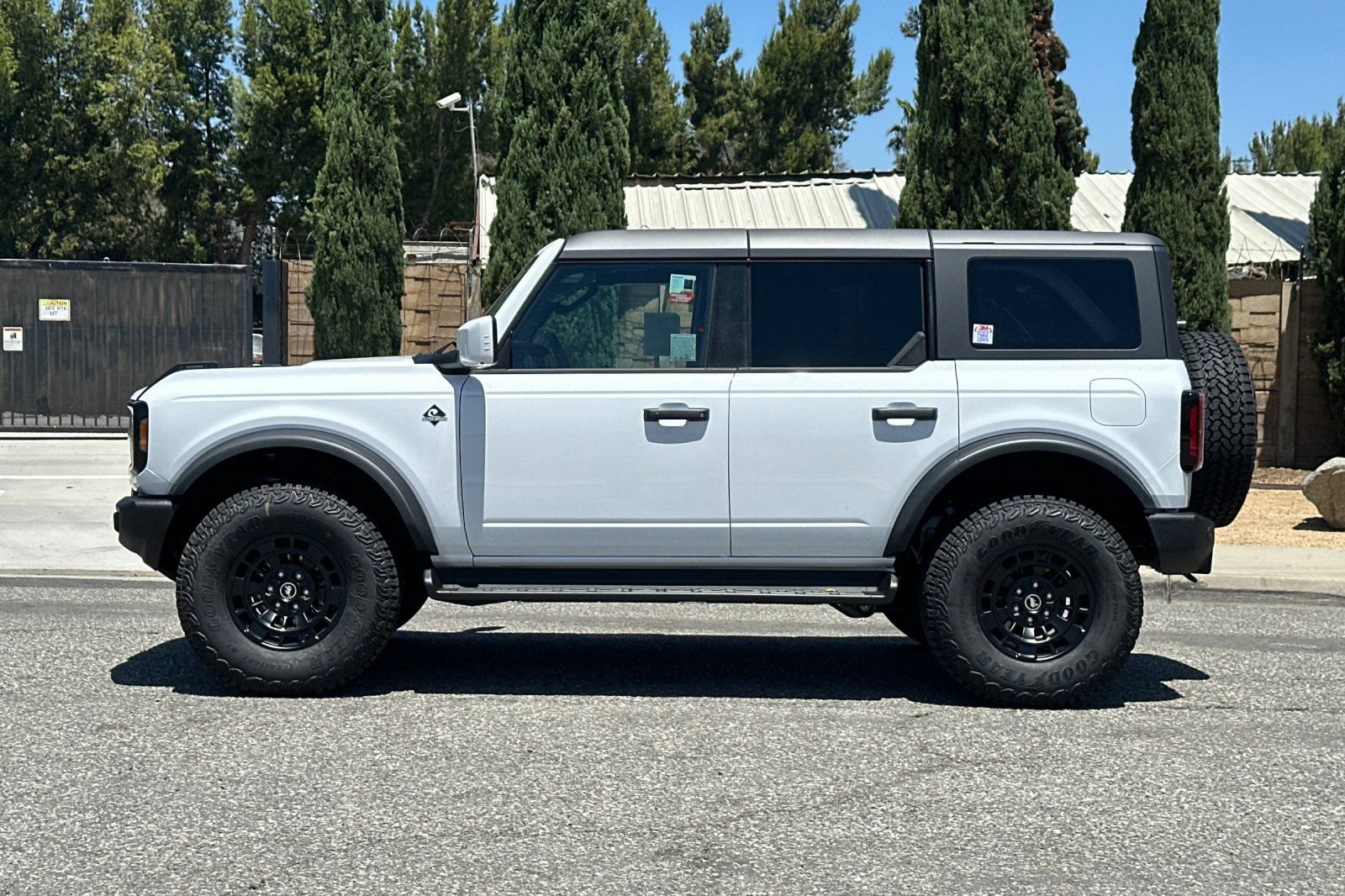 New 2026 Ford Bronco Outer Banks w/ Sasquatch Package AWD/4WD image 7