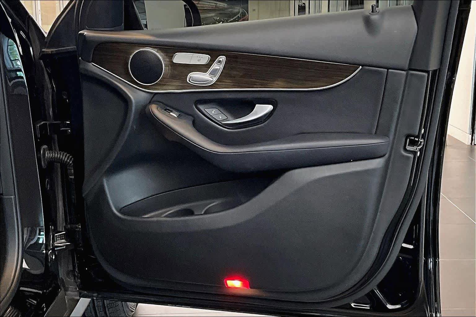 Used 2018 Mercedes-Benz GLC 300 image 23