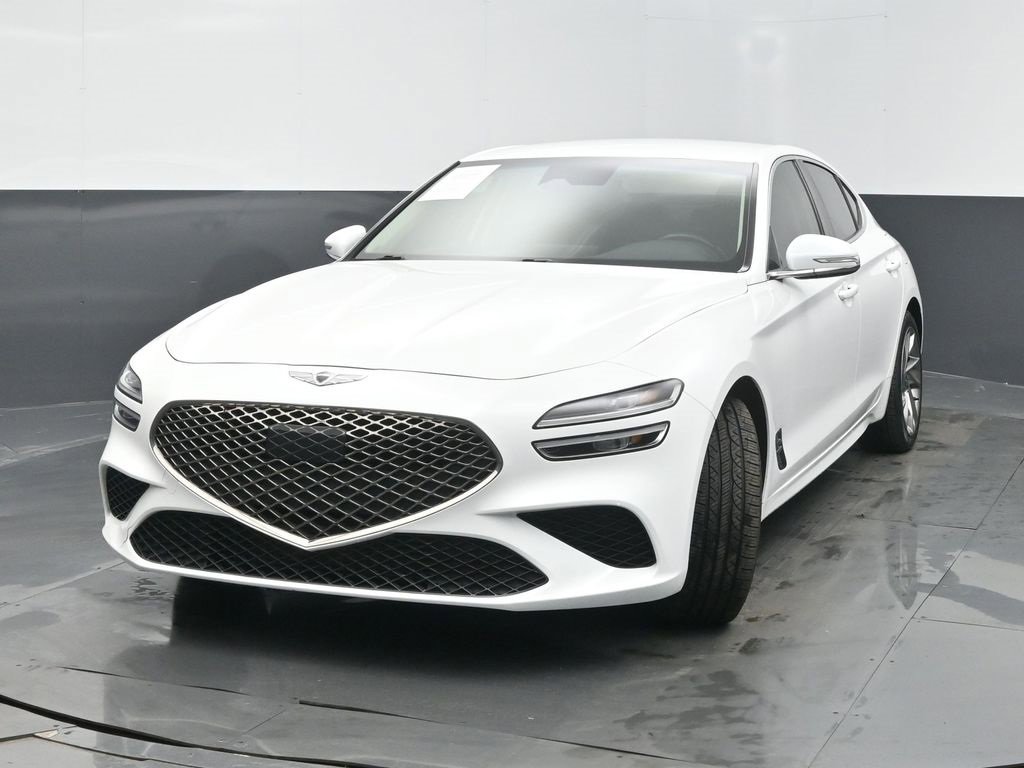 Used 2022 Genesis G70 2.0T image 3