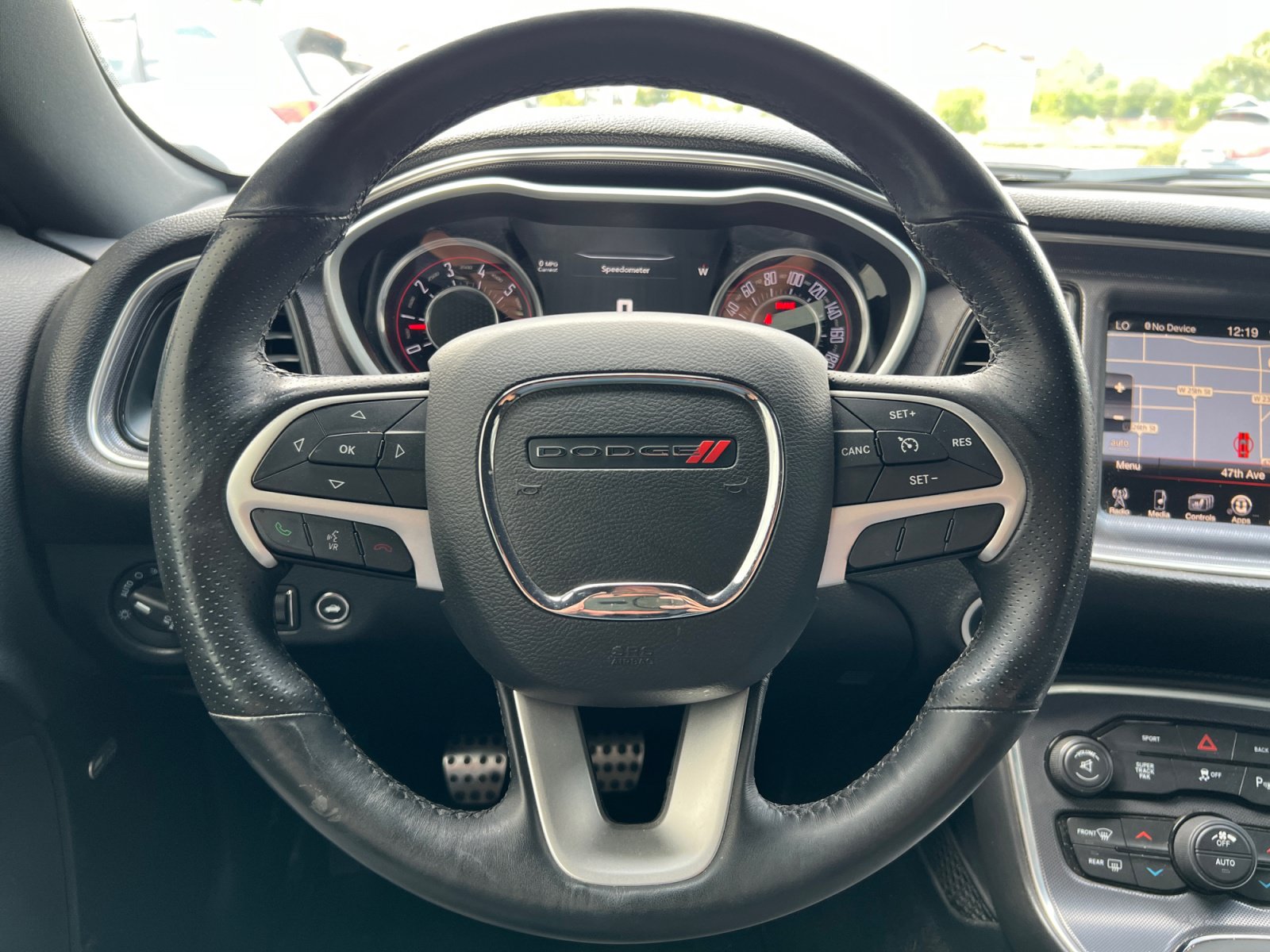 Used 2016 Dodge Challenger R/T Scat Pack w/ Leather Interior Group RWD image 9