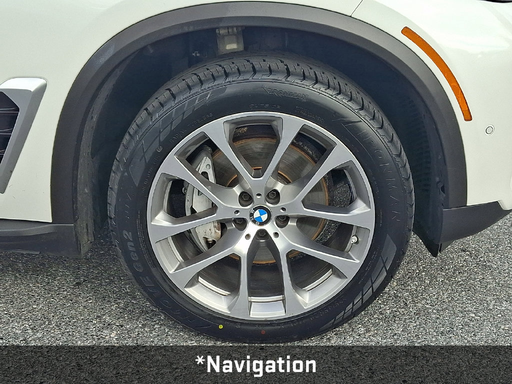 Used 2024 BMW X5 xDrive40i w/ Premium Package AWD/4WD image 10