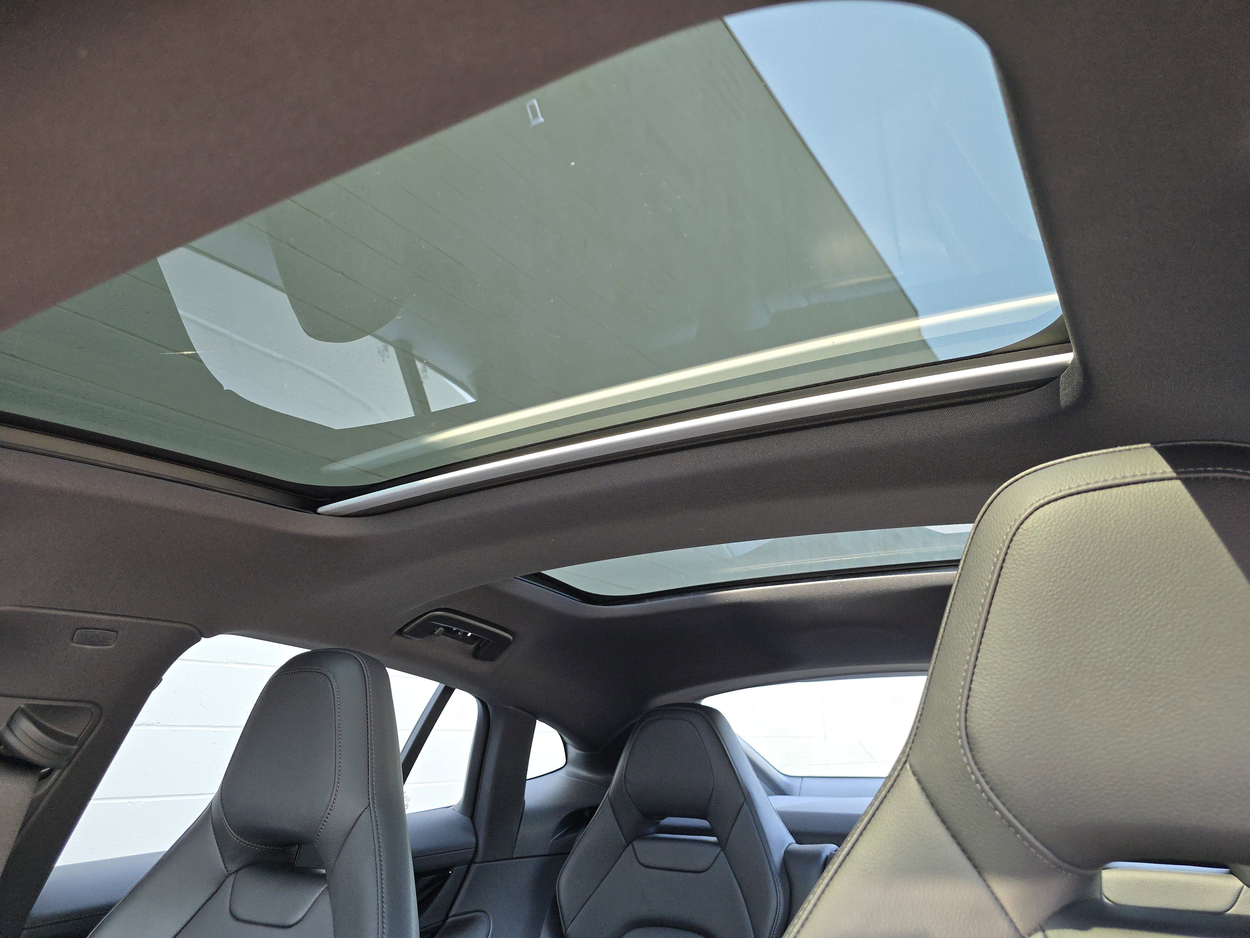 New 2025 Porsche Panamera 4 image 14