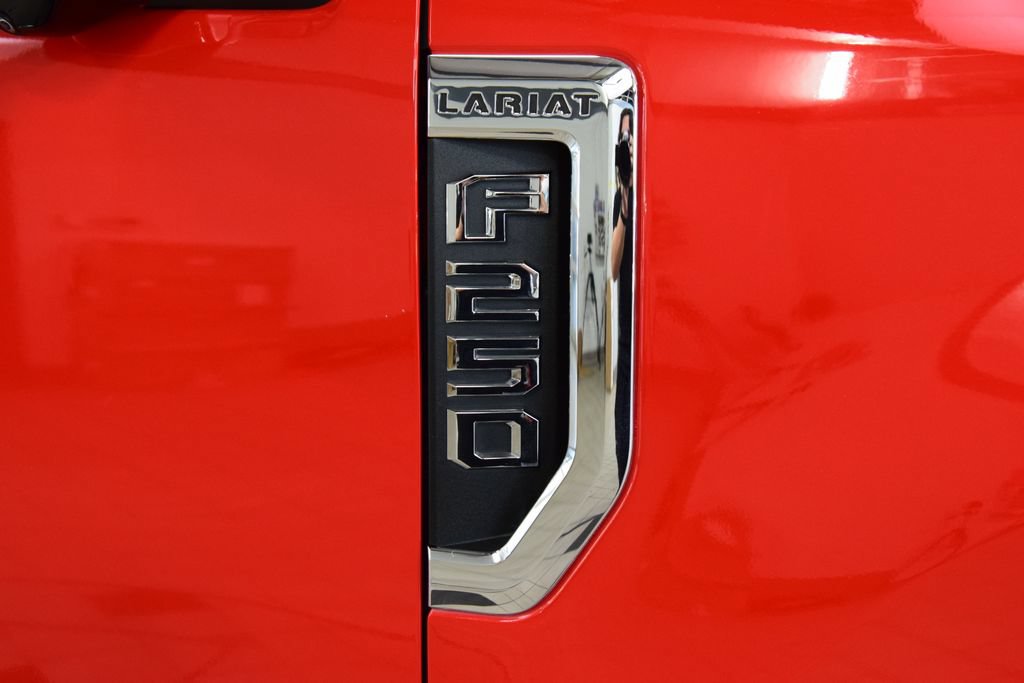 Used 2021 Ford F250 Lariat w/ Lariat Ultimate Package AWD/4WD image 15