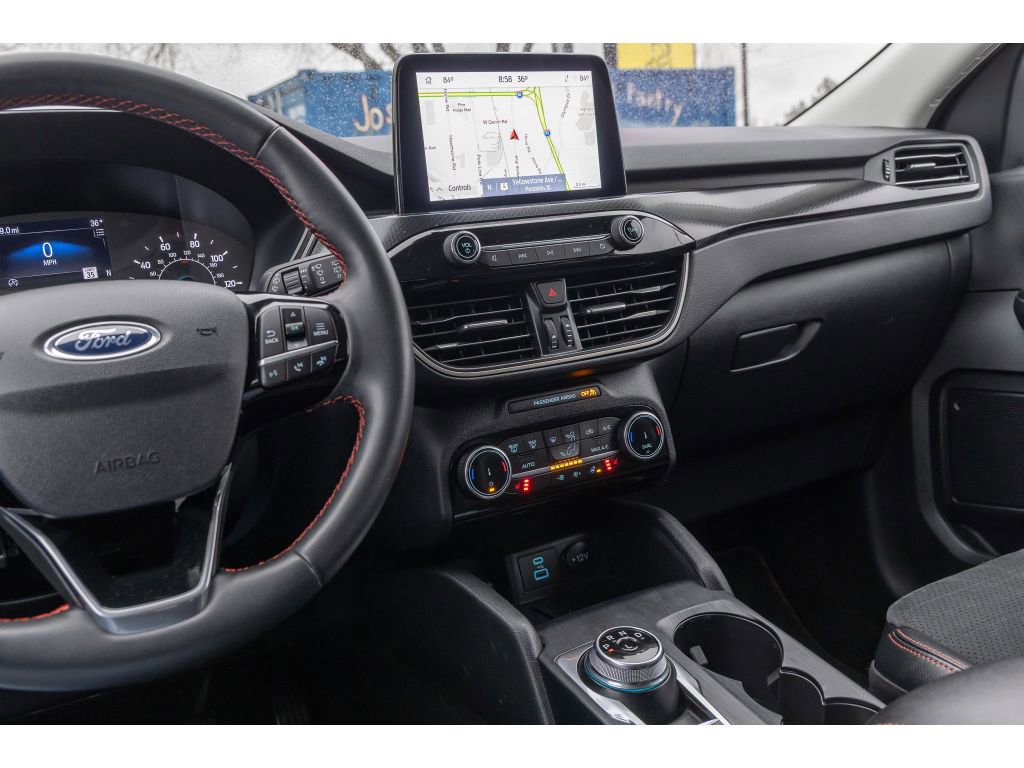 Used 2022 Ford Escape SEL w/ SEL Stealth AWD Package image 23