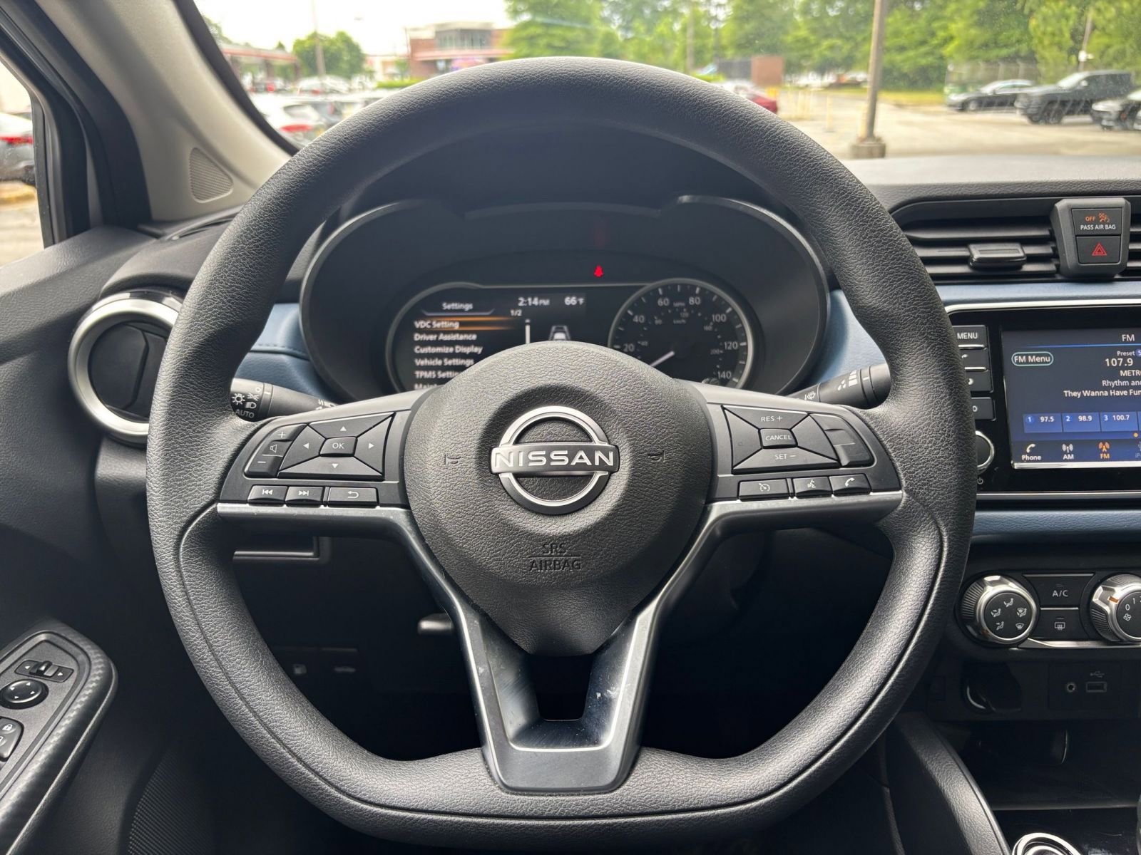 Used 2025 Nissan Versa SV FWD image 34