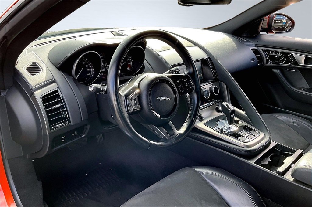 Used 2015 Jaguar F-TYPE Convertible image 14