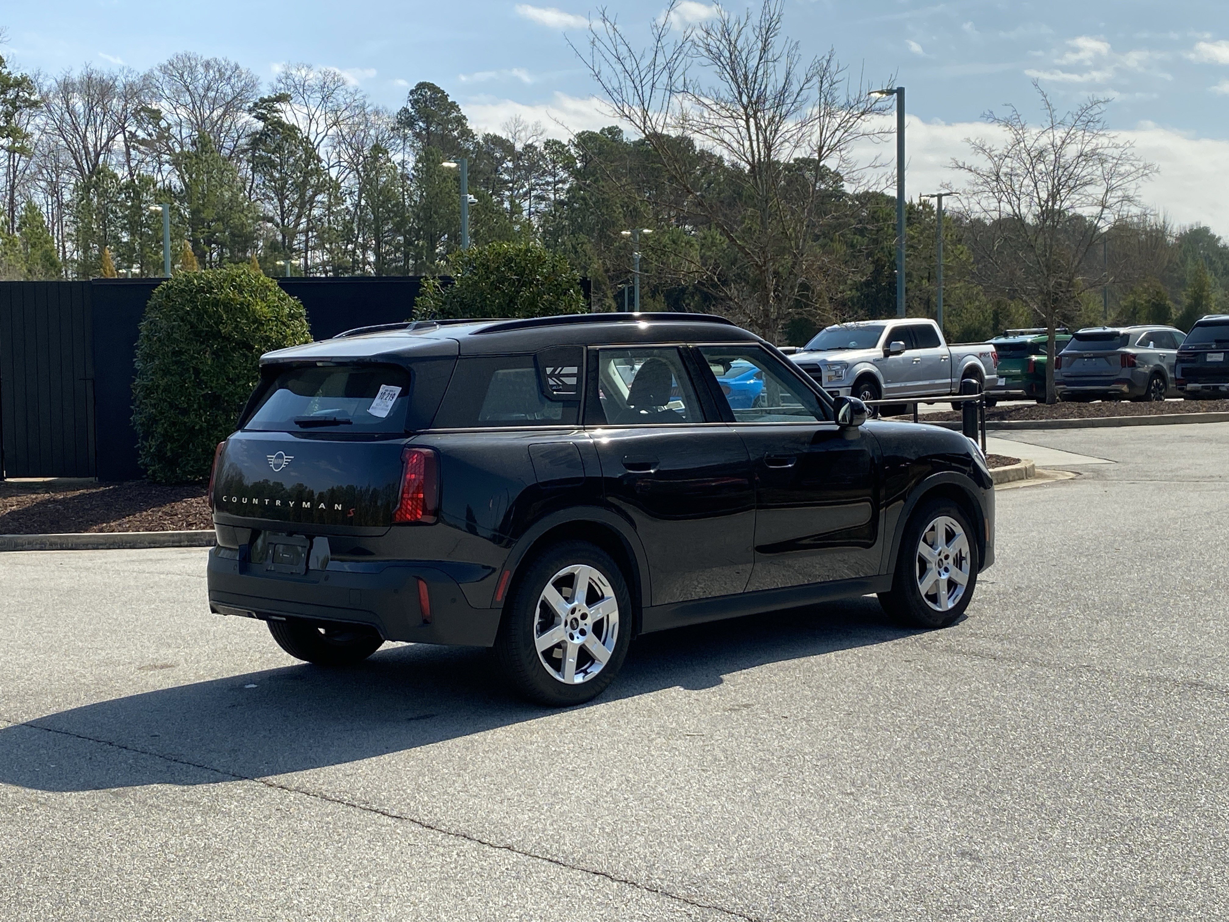 Used 2025 MINI Cooper Countryman S image 3