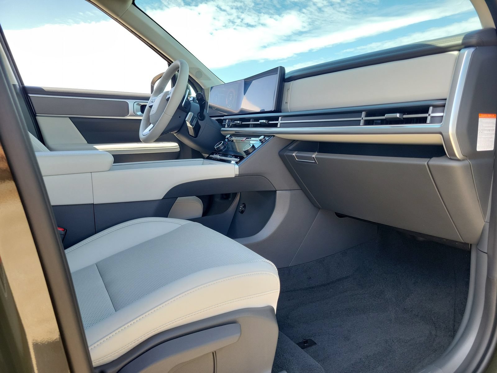 New 2026 Hyundai Santa Fe SEL FWD image 17