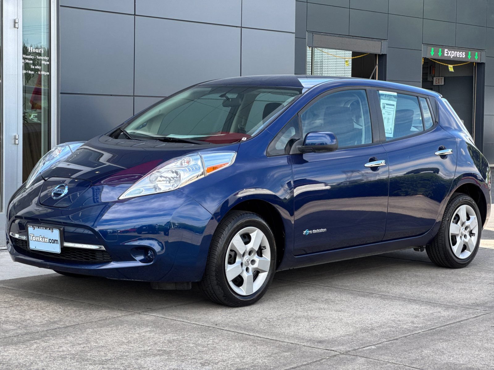 Used 2017 Nissan Leaf S FWD image 7