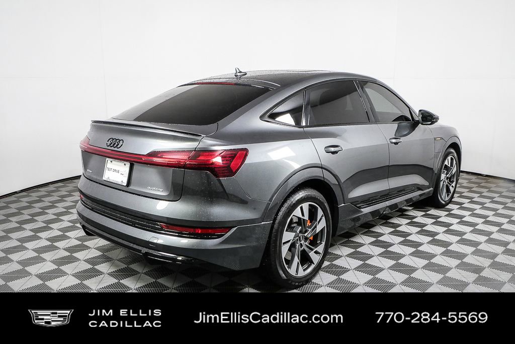 Used 2021 Audi e-tron Premium image 29