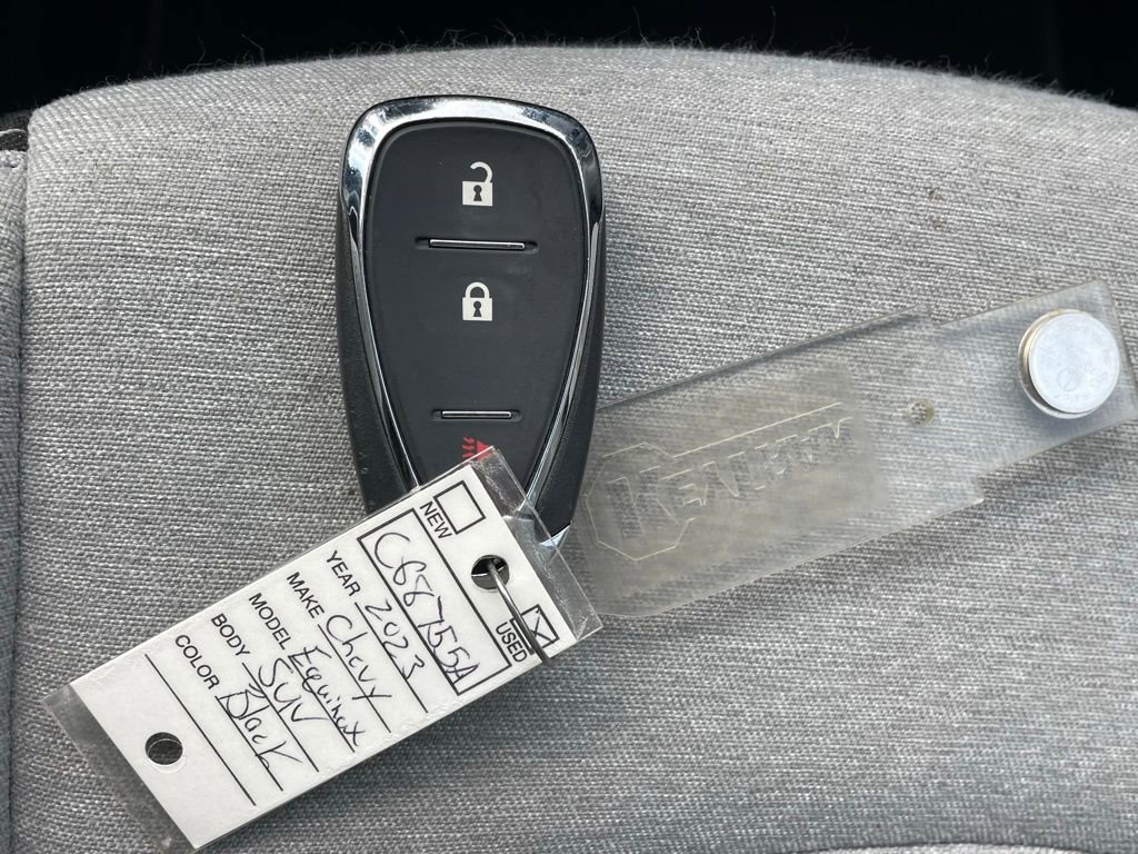 Used 2023 Chevrolet Equinox LS AWD/4WD image 30